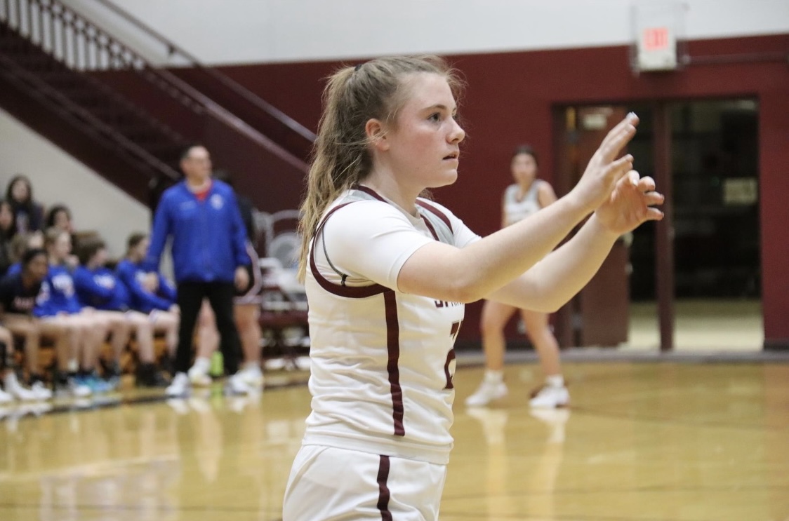 The women's basketball game schedule of Kate Scharf